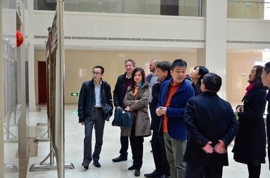 说明: 2015年11月15日法国丽夏航空公司来我公司了解当地情况。.jpg